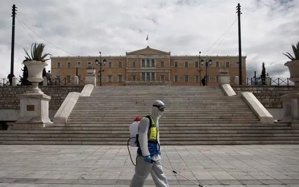 Στους 22 οι νεκροί 53 σε ΜΕΘ από τον κορωνοϊό στην Ελλάδα