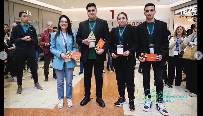 Μαθητές της Ιδ. Σχολής Φόρουμ κέρδισαν το βραβείο Best Stand Award σε Trade Fair