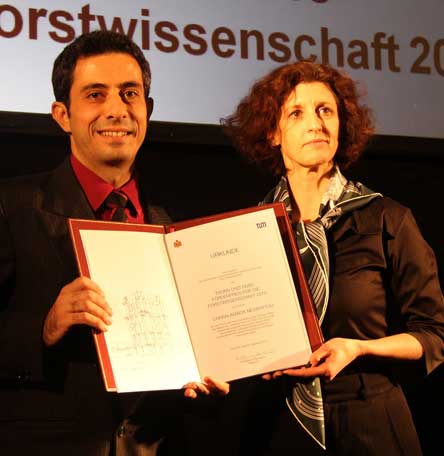 Ο Χαράλαμπος Νεοφύτου τιμήθηκε με το βραβείο Δασικών Επιστημών «Thurn und Taxis» στη Γερμανία
