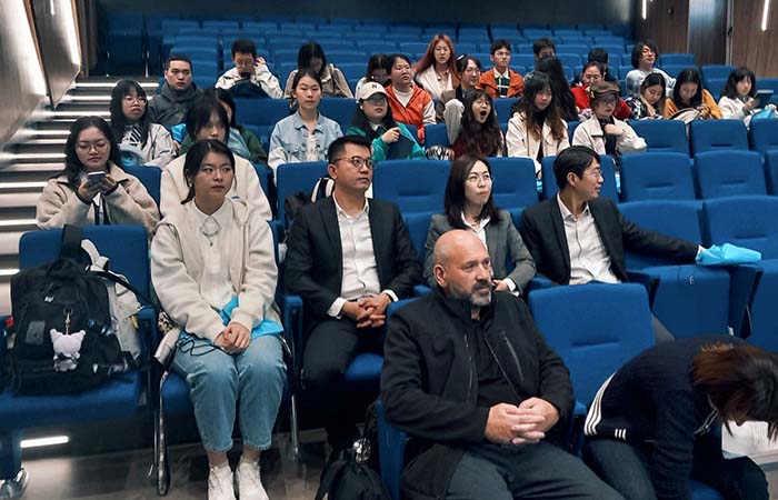 Θερμή υποδοχή επεφύλαξε η Σχολή του ΤΕΠΑΚ στην Πάφο στους φοιτητ(ρι)ές αρχαιολογίας από την Κίνα