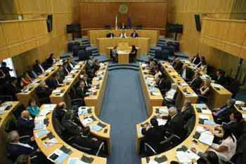 H Ολομέλεια της Βουλής απέρριψε την αναπομπή του νομου του Προέδρου Αναστασιάδη για τα τετράμηνα